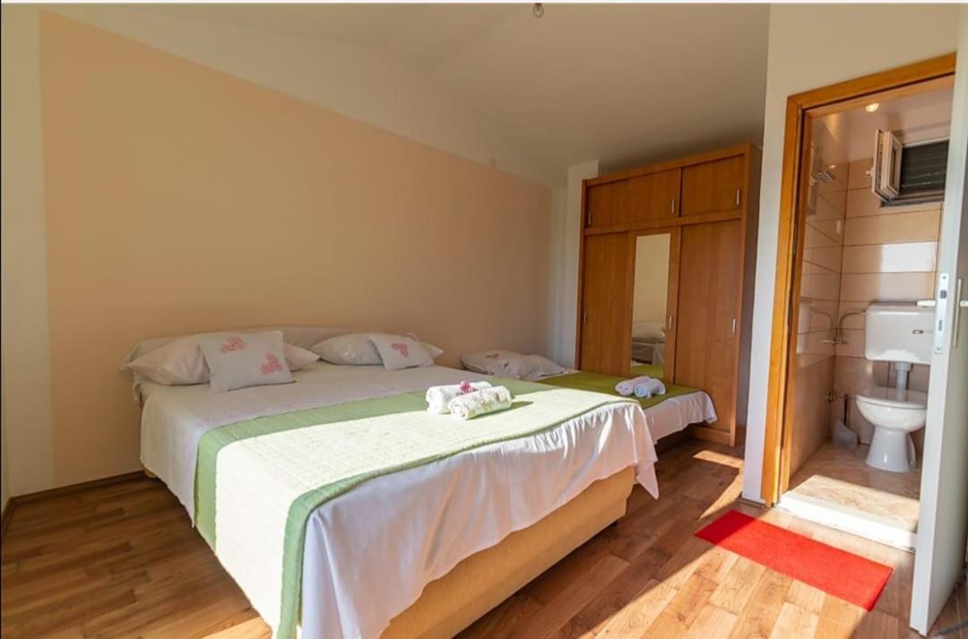 Villa Honey House à Grabovac  Extérieur photo